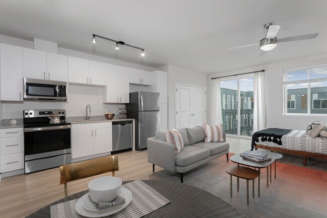 Foto del edificio - CenterWest Apartments - Combined