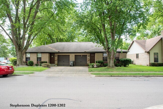 Building Photo - Stephenson Duplexes