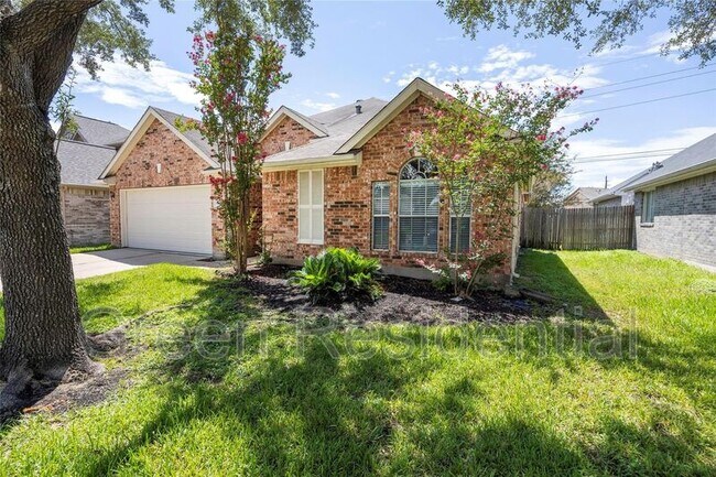 Building Photo - 3915 Lauderwood Ln