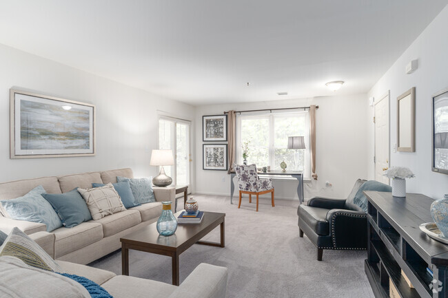 2BR, 2BA - 1100SF Living Room - Pointe North Apartments