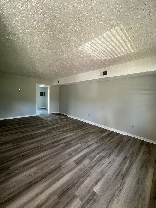 Foto del edificio - 2 Bedroom / 1.5 bath Townhouse, Kingsport TN
