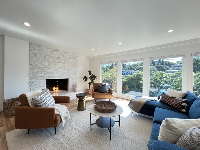 Foto del edificio - 420 Tamarac Drive