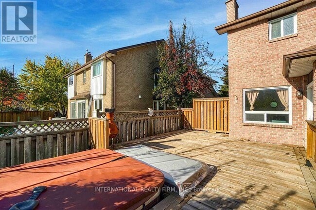 Building Photo - 40 Cotswold Ct