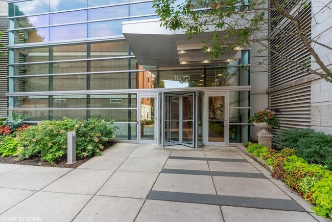 Foto del edificio - 1515 S Prairie Ave