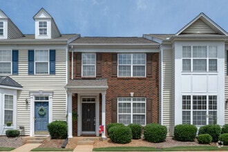 Building Photo - 25 Stratus Ct