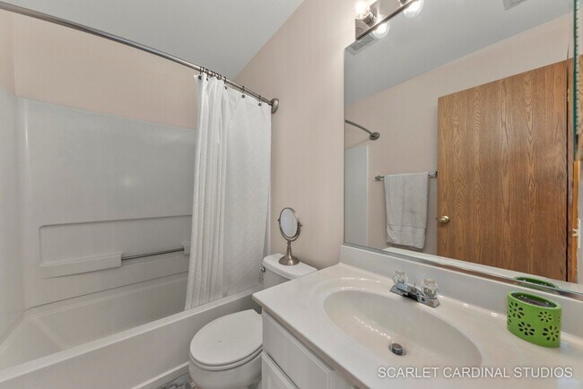 Building Photo - 2530 Bordeaux Ln