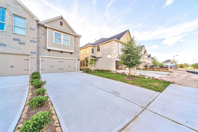 Foto del edificio - 5550 Sallow Bay Ln