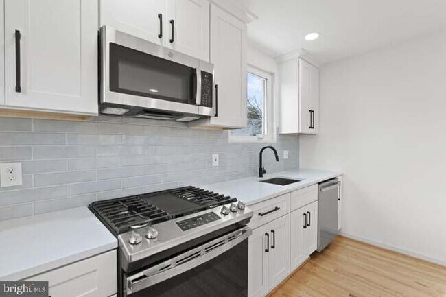Foto del edificio - 10 E Taylor Run Pkwy