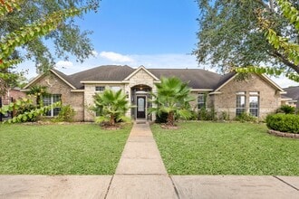 Building Photo - 3303 Hickory Knoll Dr