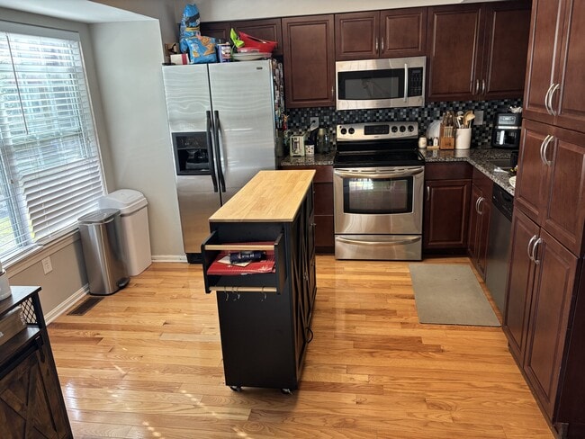 Building Photo - 1355 Riverwood Way