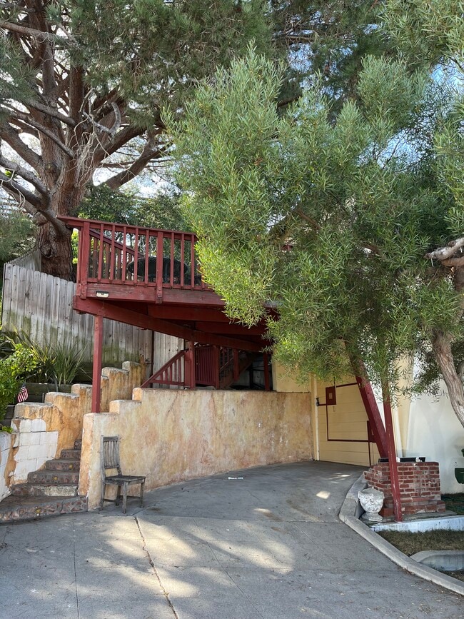 Building Photo - 7221 Earldom Ave