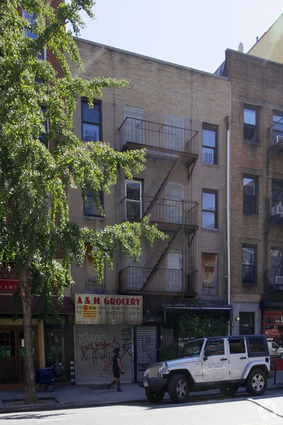 Building Photo - 204 Avenue A