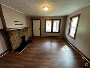Building Photo - 627 S Burgess Ave