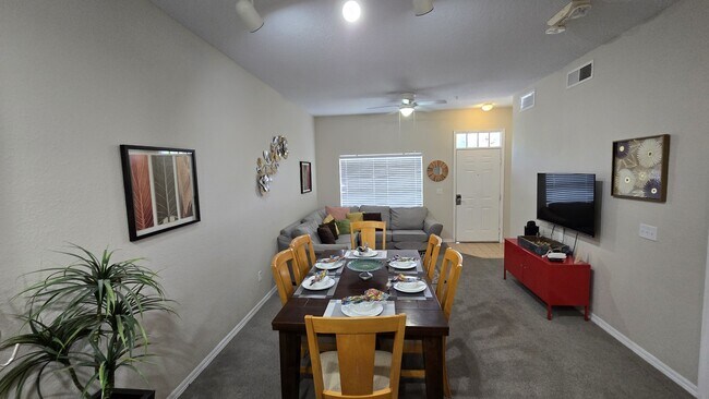 Building Photo - 2602 Lodi Cir