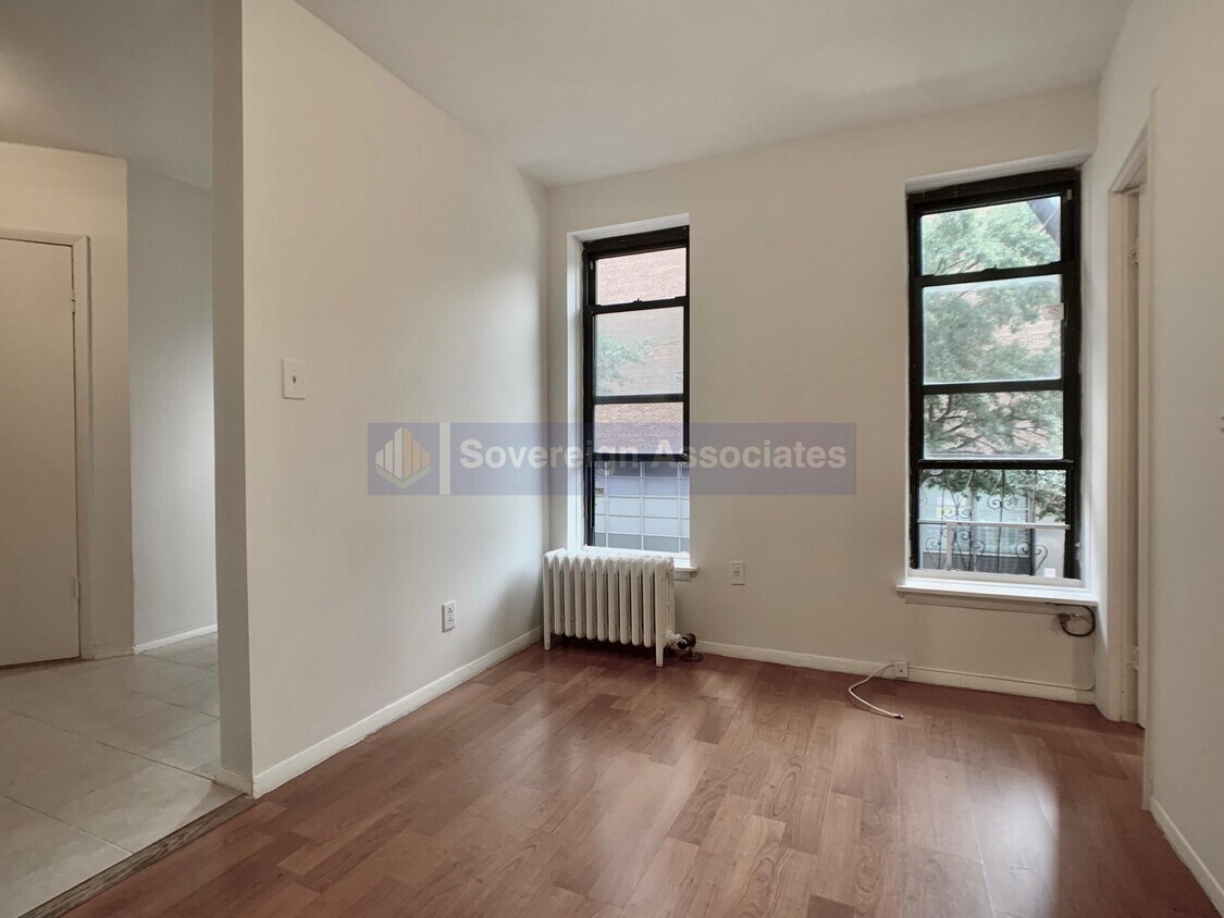 Primary Photo - 401 East 68th Street