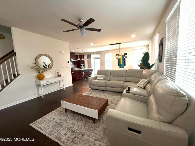 Building Photo - 2 Wisteria Ct