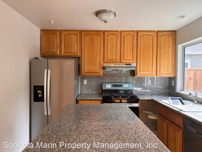 Foto del edificio - 3 br, 2.5 bath House - 705 Judith Court