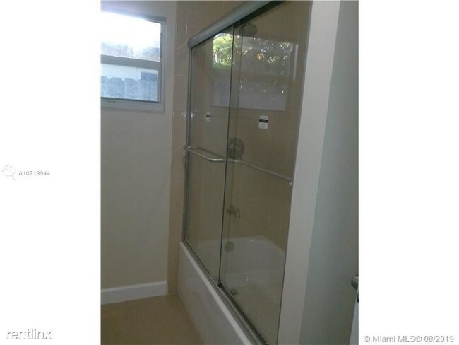 Foto del edificio - 2 br, 2 bath Duplex - 5614 Taylor St