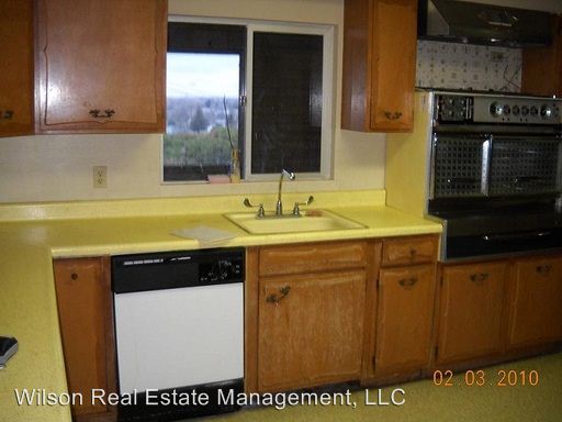 Building Photo - 191 Temby Ln