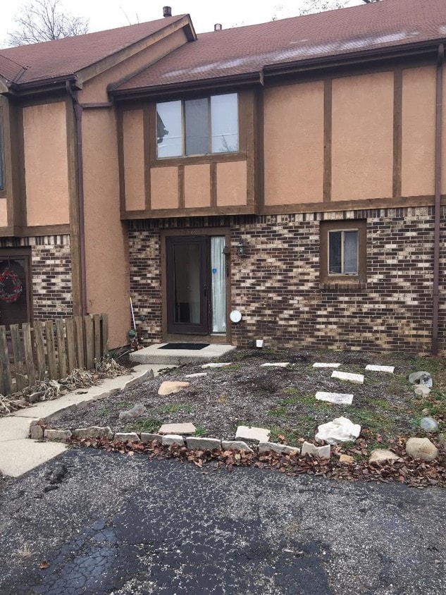 3738 Ellerdale Dr, Columbus, OH 43230 Townhome Rentals in Columbus OH