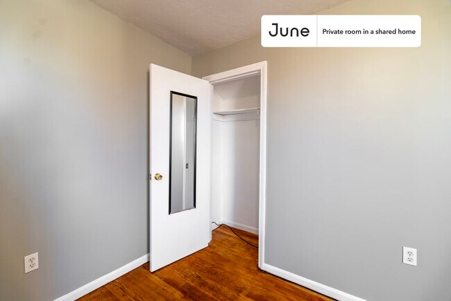 Foto del edificio - Room in Shared 4 bed/2 bath home in Newton Corner