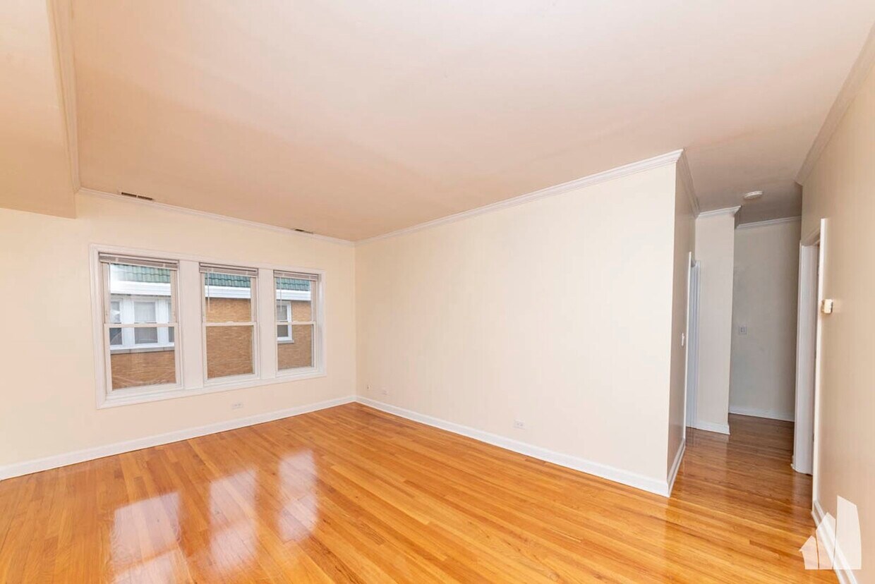 Primary Photo - 4845 N Wolcott Ave