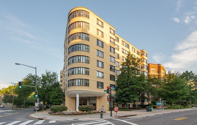 Foto del edificio - Connecticut House Apartments