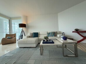 Building Photo - 16400 Collins Ave