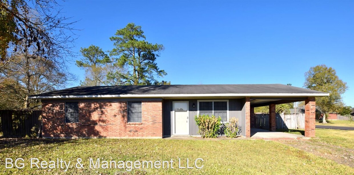 Foto principal - 3 br, 1.5 bath House - 1932 S Borel Dr