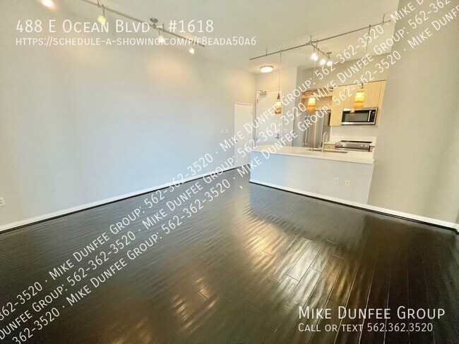 Building Photo - Beautiful 16th Floor Condo With Private Patio
