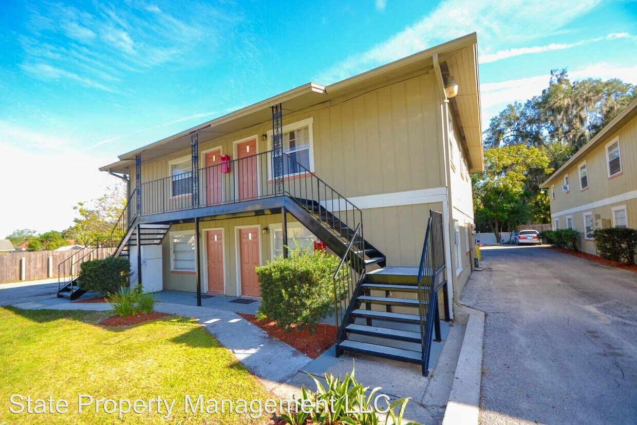 125 S Salisbury Ave, DeLand, FL 32720 Room for Rent in DeLand, FL