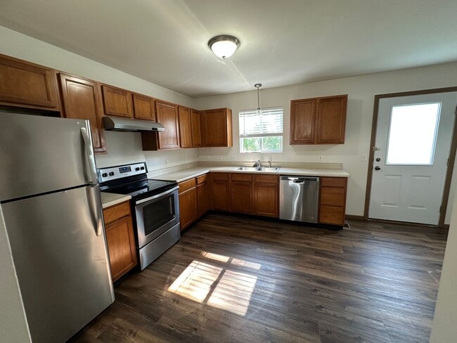 Building Photo - 222-228 Truman Ct.