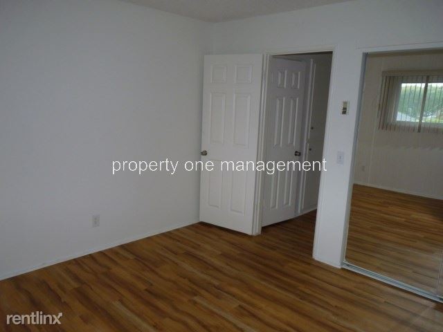 Building Photo - 1 br, 1 bath Apartment - 1315 Bath St apt 12