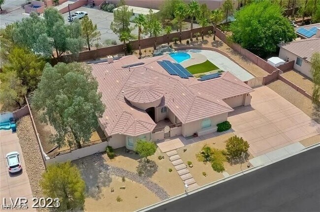 Foto del edificio - 1062 San Andreas St