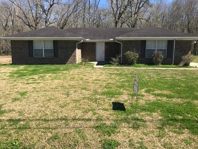 Building Photo - 632 Magnolia Dr