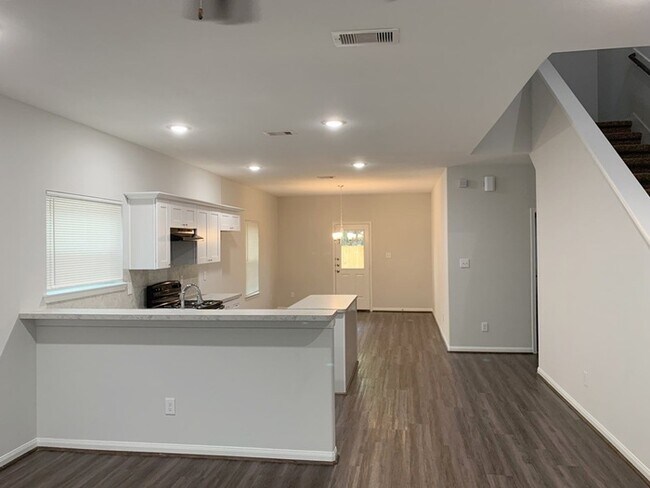 Foto del edificio - 9026 Everglade St - Unit A
