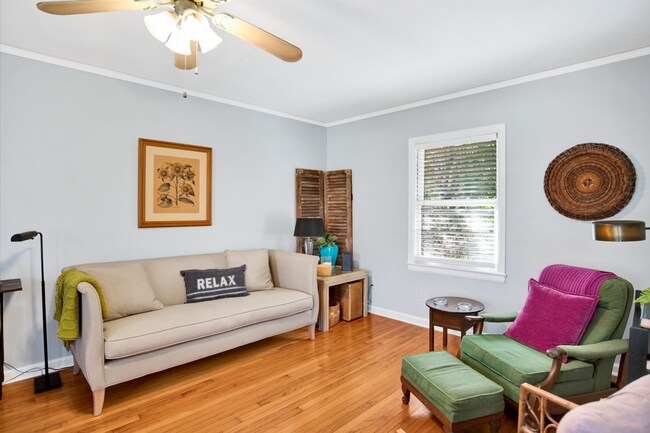 Building Photo - Vintage East Hill Mid-Century Home