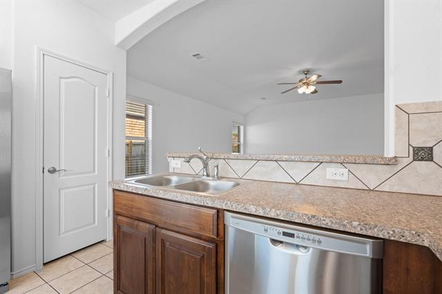 Foto del edificio - 4013 Winter Springs Dr