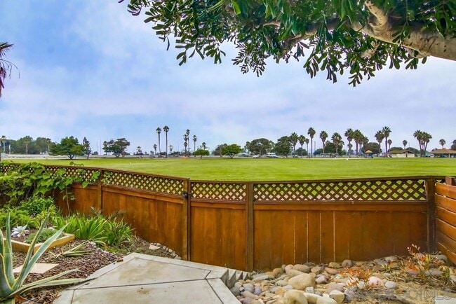 Building Photo - 4704 W Point Loma Blvd