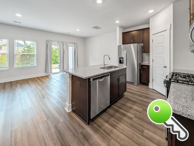 Foto del edificio - Beautiful 3 Bed / 2.5 Bath Home with Garage in Simpsonville