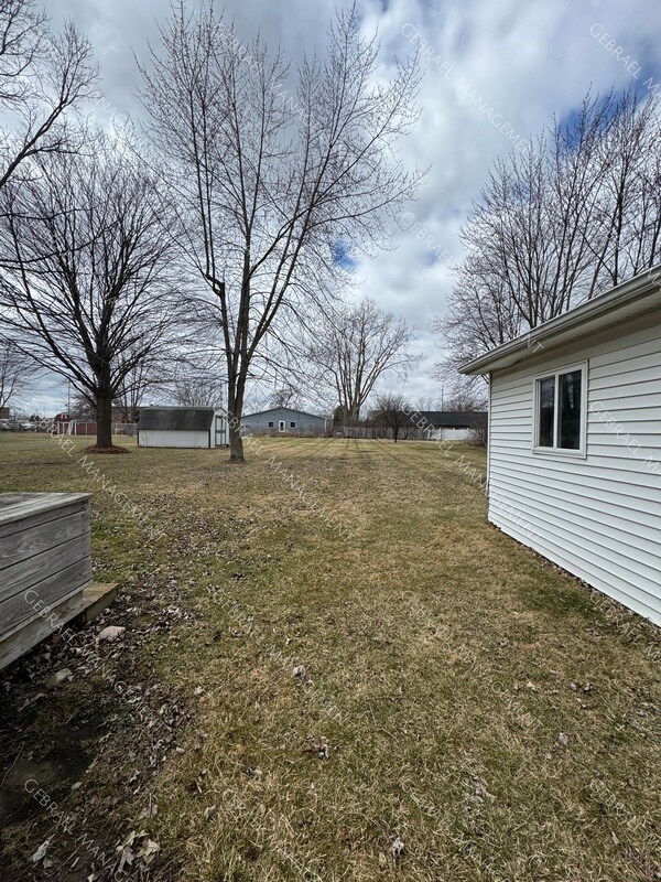 Building Photo - 2462 Miami Beach Dr