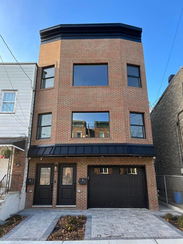 269 Hancock Ave Unit 2, Jersey City, NJ 07307 Room for Rent in Jersey