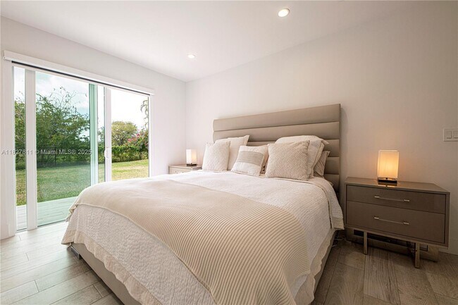 Foto del edificio - 2460 NE 209th Terrace