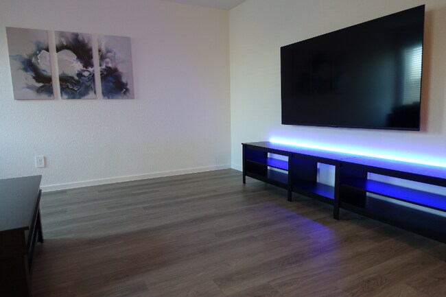 Foto del edificio - 3004 Fall Gold Ln