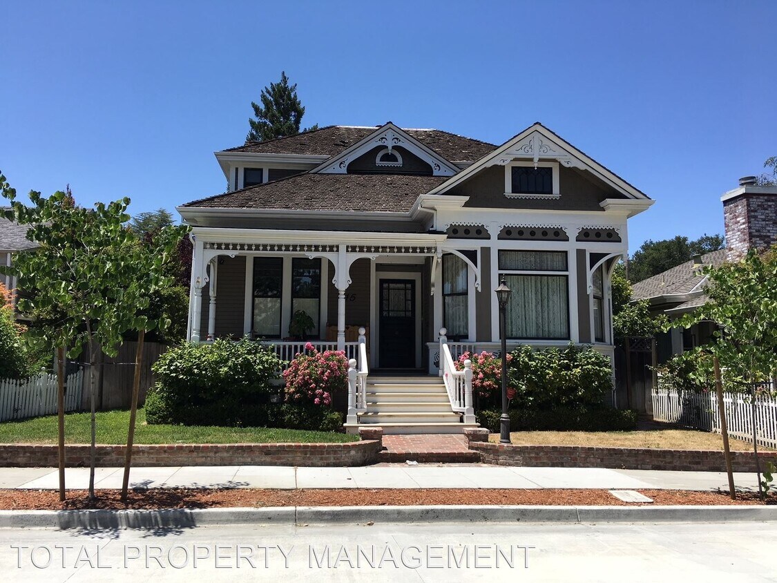Primary Photo - 4 br, 3 bath House - 115 TAIT AVE