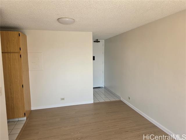 Building Photo - 1820 Waiola St