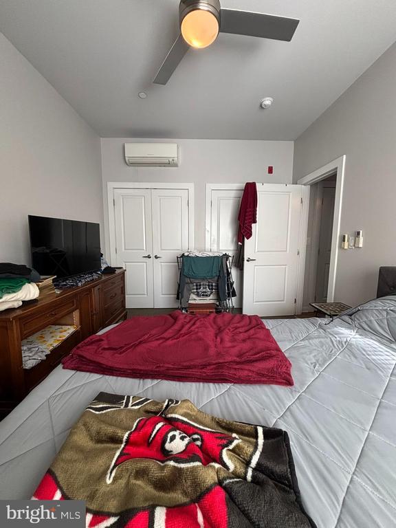 Foto del edificio - 3862 Lancaster Ave