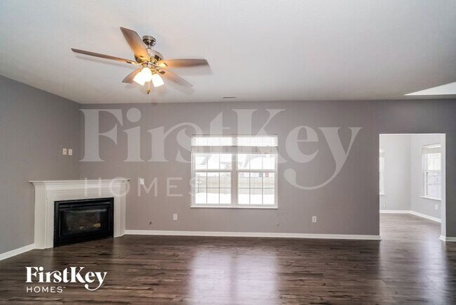 Foto del edificio - 3441 Enclave Crossing