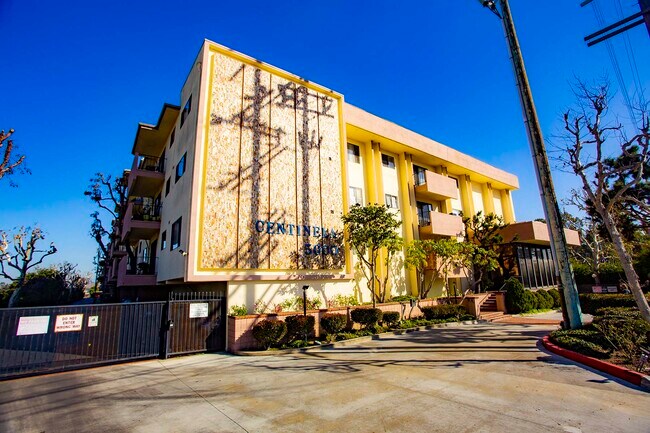 Foto del edificio - 5000 S Centinela Ave