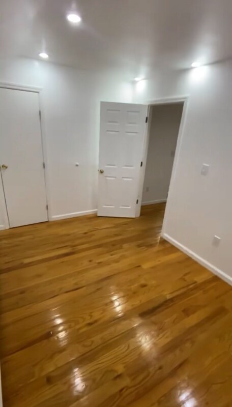 Foto del edificio - 122-07-122142 142nd Pl